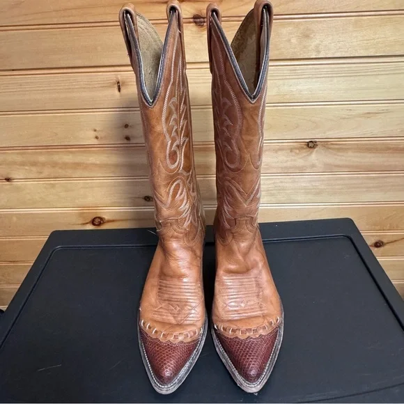 J Chisholm Tan & Brown Stitched Leather Men’s Cowboy Boots USA Made Size 7.5D